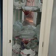 ویترین در حد نو بخاطر تغییر دکوراسیون میخوام بدم