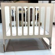 تخت خواب مدل گهواره ای نوزاد