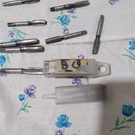 قلاویز پیچ و مهره