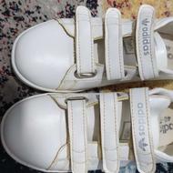 فروش یه جفت کفش نو اصلا استفاده نشده حتی یکبار تو عکسم مشخصه