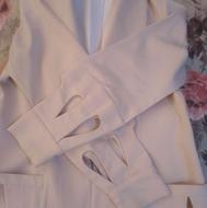 یک دست مانتو شلوار مزون دوز کاملا نو و یک عدد مانتو نو