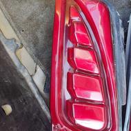 یک جفت چراغ خطر و یک عدد سپر پژوپارس