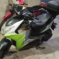 موتور سیکلت برقی کویر فوق‌العاده تمیز