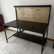 میز کار با نور ال ای دی همراه با کشو