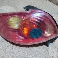 یک چراغ عقب وجلوپژو206