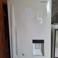 یک دستگاه یخچال دونار