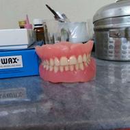 ساخت دندان مصنوعی