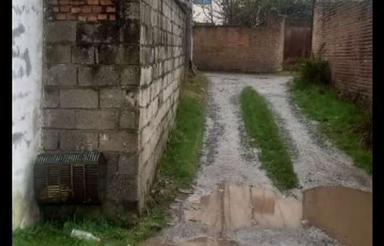 زمین خانه سرا 300متر قابل تفکیک دو تا 150 متر