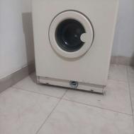 لباسشوی 5کیلوی سالم درحال استفاده