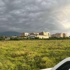 زمین نزدیک به بافت شهری