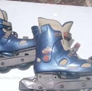 فروش کفش اسکیت. چهار چرخ