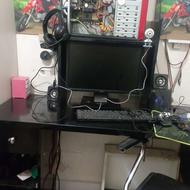 میز کامپیوتر و میز کار شخصی سازی شده