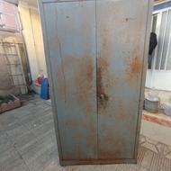 کمد وسایل آهنی