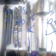 یک سری لوازم تراشکاری