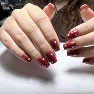 خدمات کاشت ناخن