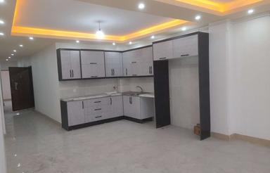 خانه طبقه دوم در پایین احمد