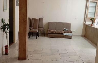 میدان 60 . 75 متری دوخوابه