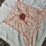 بقچه نیم کاره