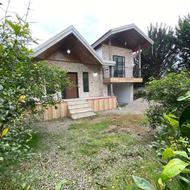 ویلاباغچه نیم پیلوت«زیبا و سرسبز»