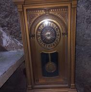 ساعت دیواری