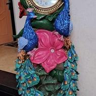 ساعت ایستاده آبنما دار