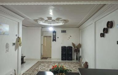 65 متر حیاط دار / شهرک گلها