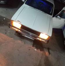 ماشین پیکان 82