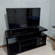 فروش تلویزیون ال ای دی LG به همراه میز