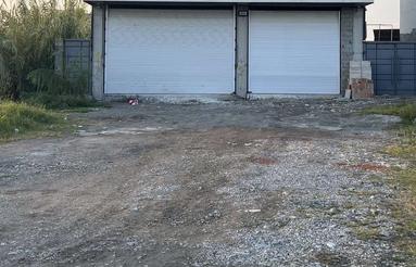 دو باب مغازه یکی 83 متر و مغازه دیگر حدود 20 متر