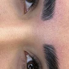 اکستنشن مژه و لیفت ابرو