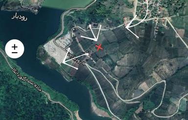 زمین حاشیه سد گلورد روستای ولم رو به آب دریاچه