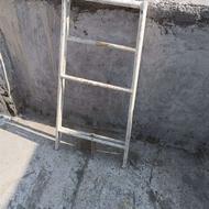 چهار پایه آهنی قد 1متر