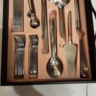 سرویس قاشق و چنگال