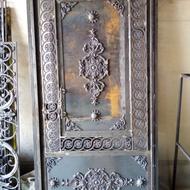 درب آهنی فرفوروژه سنگین وزن ورودی پارکینگ