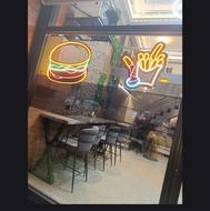 نعون ضد اب تقریبا نیم. متری