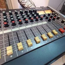 میکسر صدای فوق حرفه‌ای NATIONAL-RAMSA