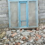 در و پنجره و پلور چوبی