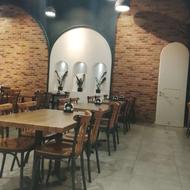 ویتر و سالن کار