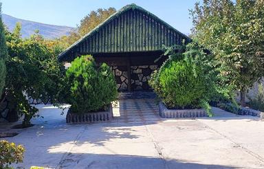 ویلا باغ شیک و زیبا قیمت مناسب وعالی