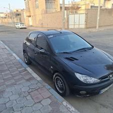 206 مدل 81 شاسی سالم