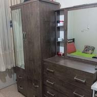 میز آرایش و کمد لباس