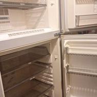فروش فوری فوری. یخچال