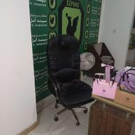 میز و صندلی ریاست