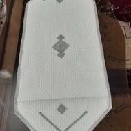 رانر 5 تیکه رومیزی نو نو اصلا استفاده شده نیست