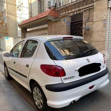 پژو 206 (تیپ5) 1398 سفید بیرنگ فول مشابه صفر کم کار