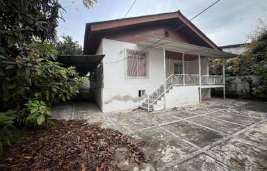 زمین 380متر، بنا 130 متر، در 17 شهریور