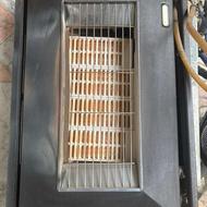 بخاری گازی دیواری در حد نو