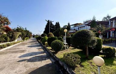 زمین 650 متر با جواز ساخت و سند شش دانگ در محدوده لتینگان