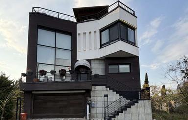 فروش ویلای تریبلکس روف‌گاردن «استخر داخلی» در شهرک برند