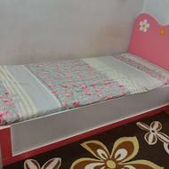 سرویس اتاق کودک